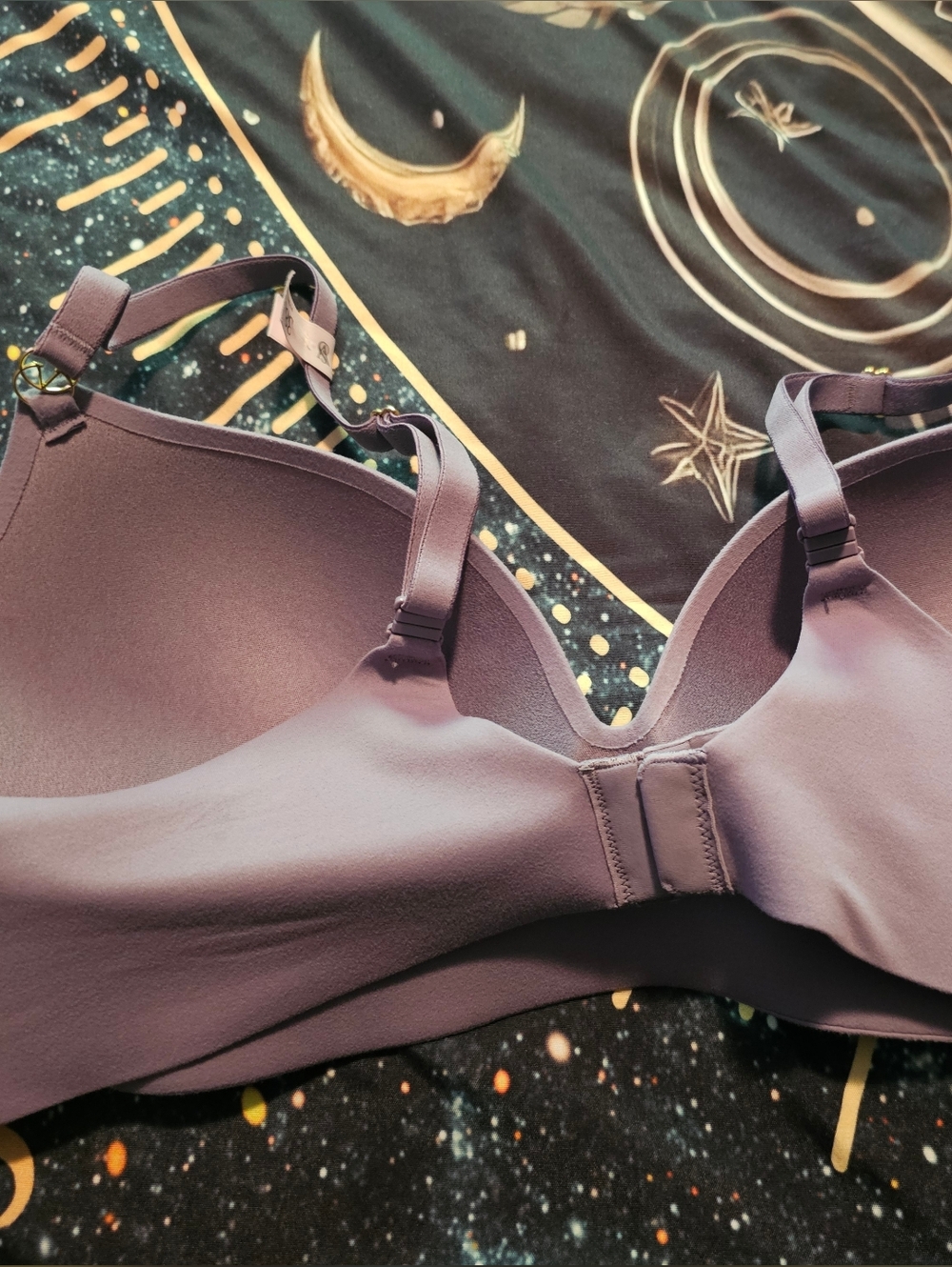 NWT VICTORIA'S SECRET Padded No-Wire Bra in Lilac - 38B - Picture 4 of 10